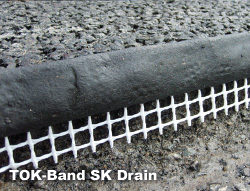 TOK-Band SK Drain är en speciell variant som håller tätt upptill men som tillåter vatten att dräneras under bandet